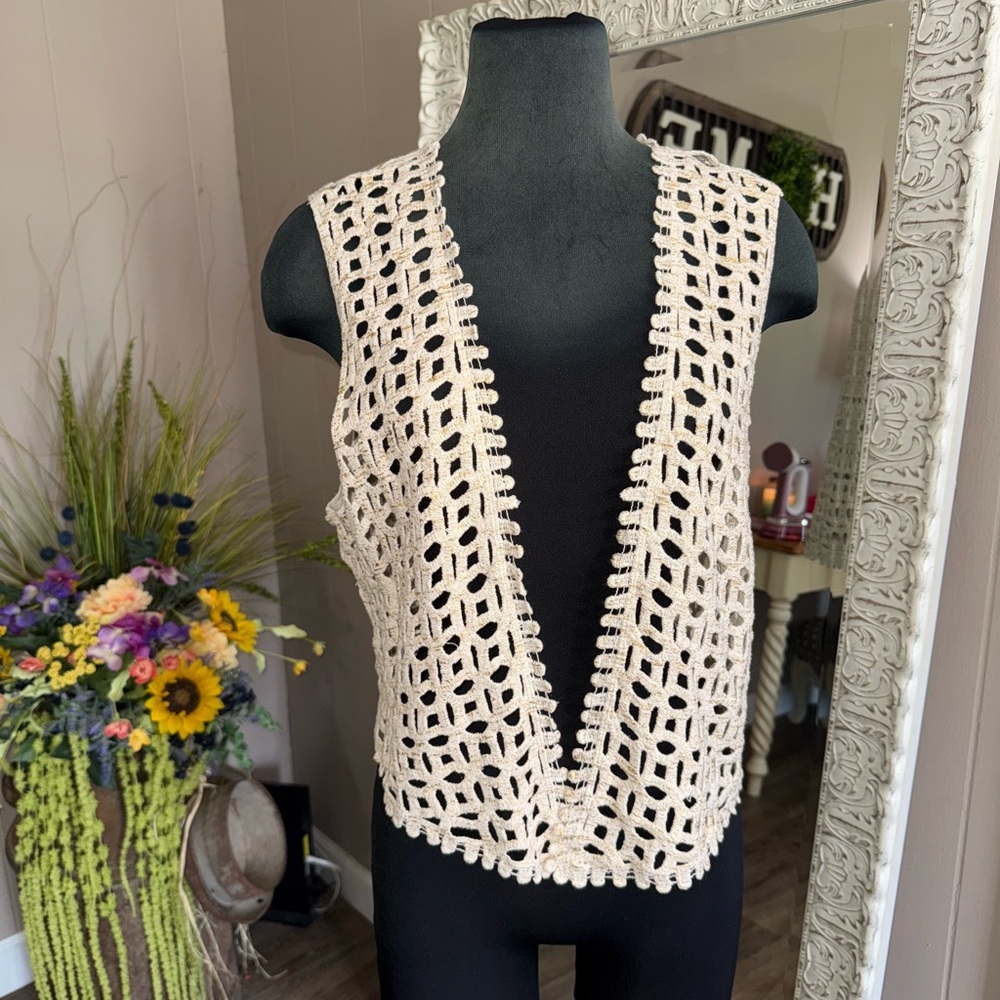 Chico’s • Open Crochet Metallic Vest